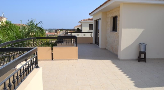 Two bedroom luxury penthouse for rent in Tersefanou with common POOL