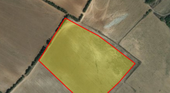 Large piece of agricultural land for sale in Meneou