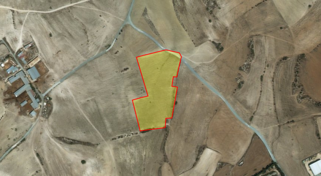 Land for sale in Tersefanou agricultural zone.