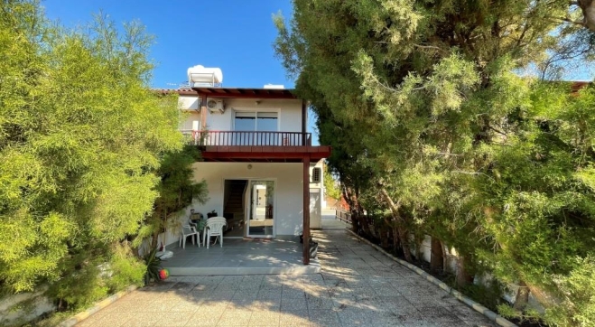 2 bed house for sale in Pervolia.
