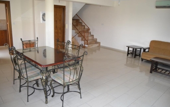 CV1518, Three bedrooms town house for rent in Kiti.