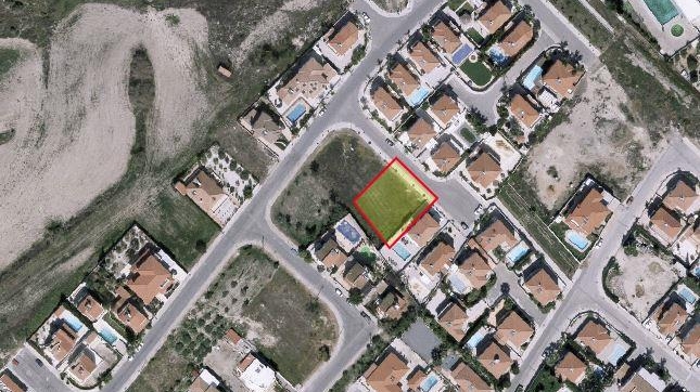 Building plot for sale in Dhekelia road.