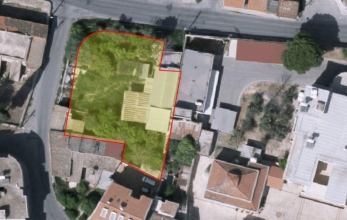 CV1575, Corner plot of land in the centre for sale in Sotiros area