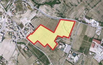 CV1596, Huge piece of land for sale in Tersefanou village.