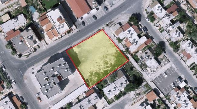 1300m2 Large plot for sale in Larnaca.