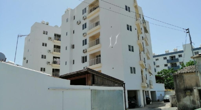 FOR SALE APARTMENT OF 2 BEDROOMS IN THE CENTER OF LARNACA