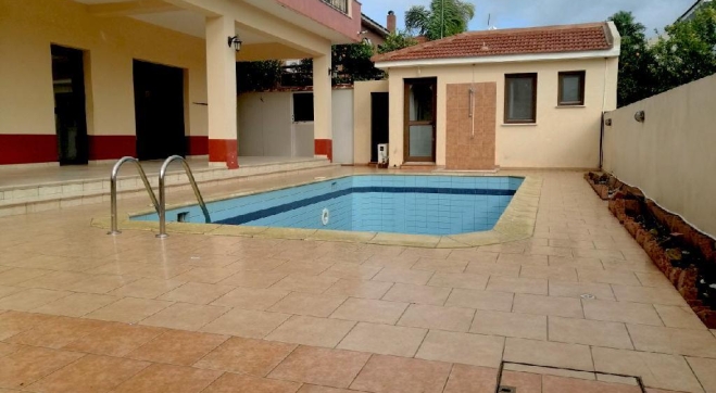 SPACIOUS HOUSE 4 BEDS FOR SALE IN ARADIPPOU 