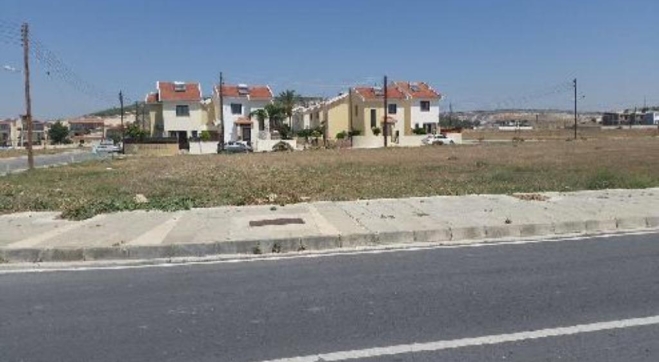 BUILDING PLOT FOR SALE IN PYLA IN A GOOD PRICE 