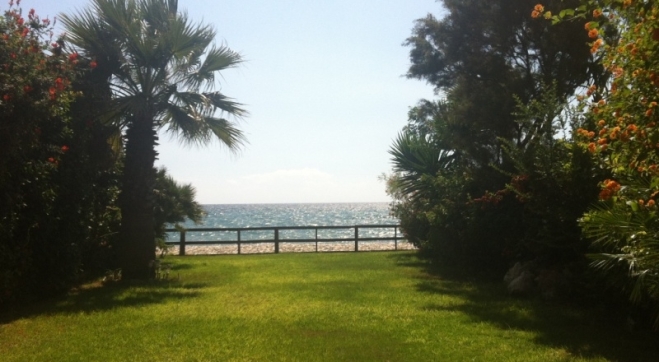 Beach house for rent in Meneou Larnaca