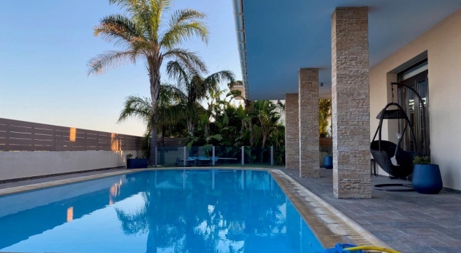 3 bedroom villa for sale in Kiti with private pool.