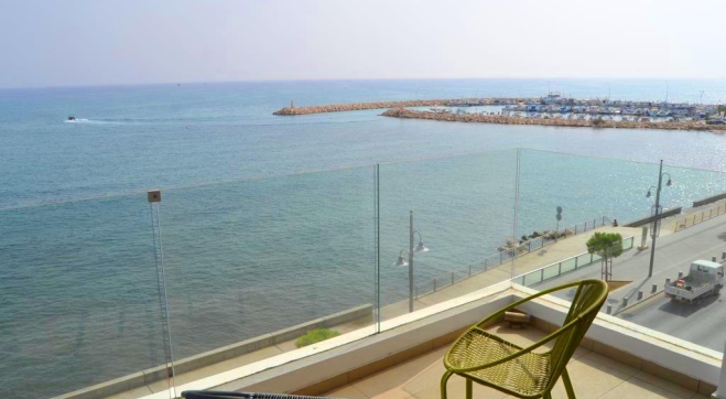 Luxury 2 bed apartment with amazing sea views for sale in Mackenzie.