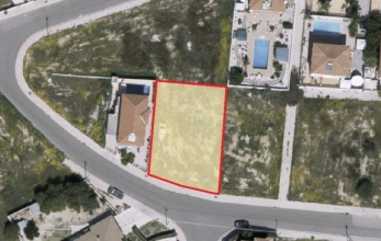 CV1991, Large residential plot for sale in Oroklini. 