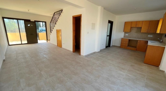 3 bed house for sale in Meneou.
