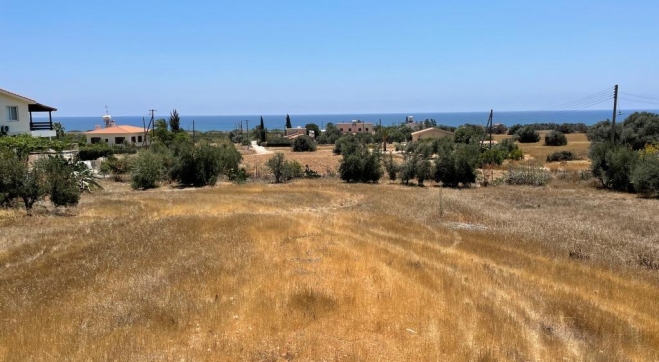 Land for sale with sea view in Agios Theodoros close to the sea.