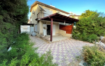 CV2102, Two bed house for sale walking distance from Pervolia beach.