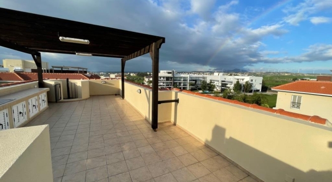 Luxury 2 bed 2 bath large penthouse with roof garden for rent in Kiti.