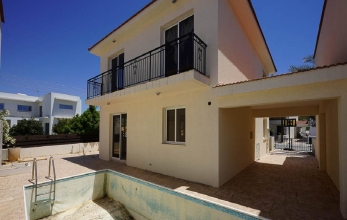 CV2227, Detached 4 bed corner house with pool for sale in Alethriko.