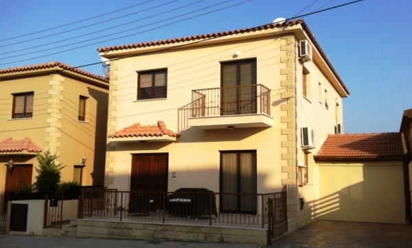 Four bed detached house for sale in Aradippou