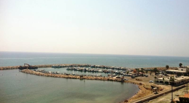  Large 3 bed apartment in Mackenzie Larnaca with amazing see views