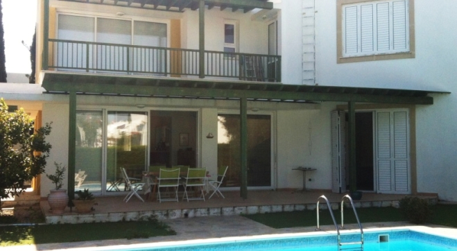 Three bed detached villa for sale in Pervolia 