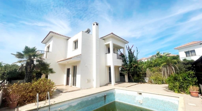 Three bed detached villa with pool for sale in Pervolia