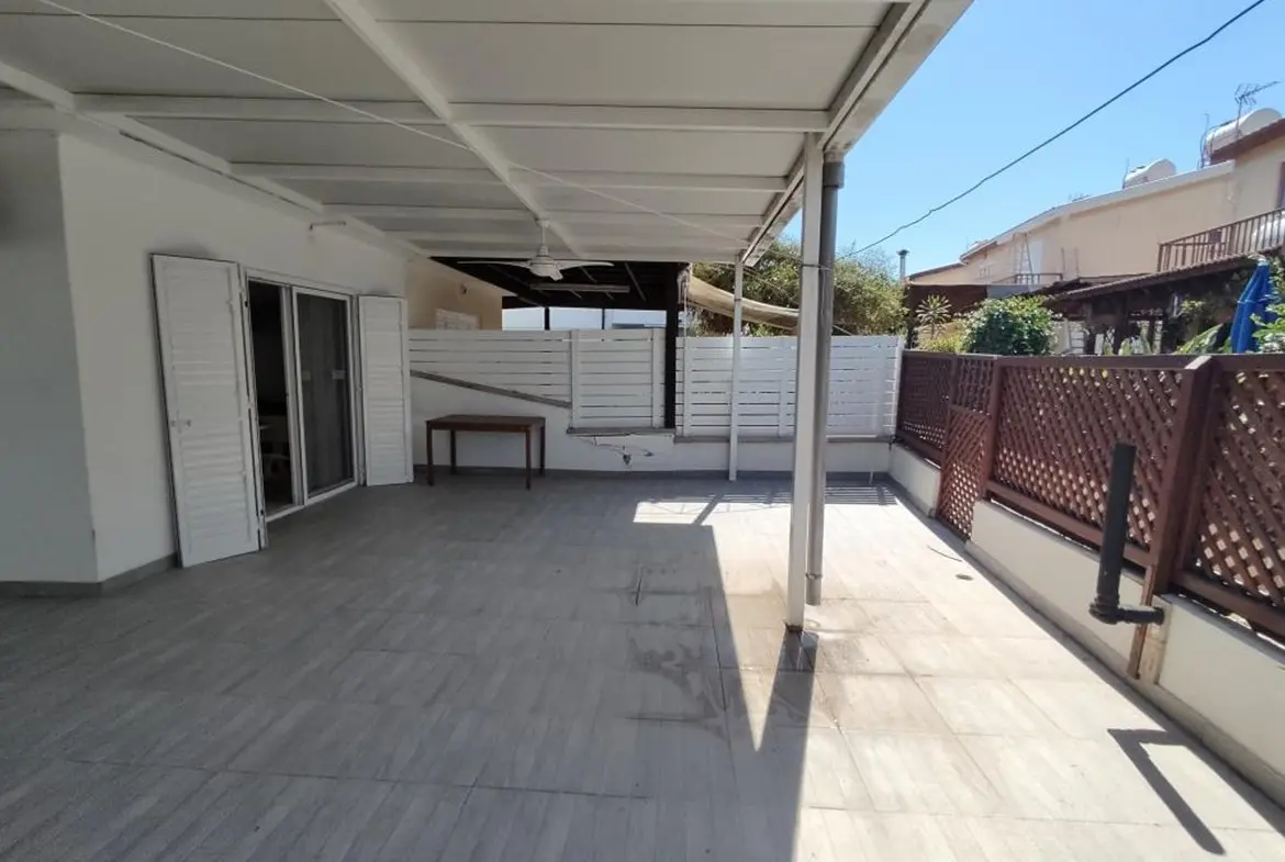 2 bed beach house for sale in Pervolia (10) 2 bed beach house for sale in Pervolia of Larnaca town