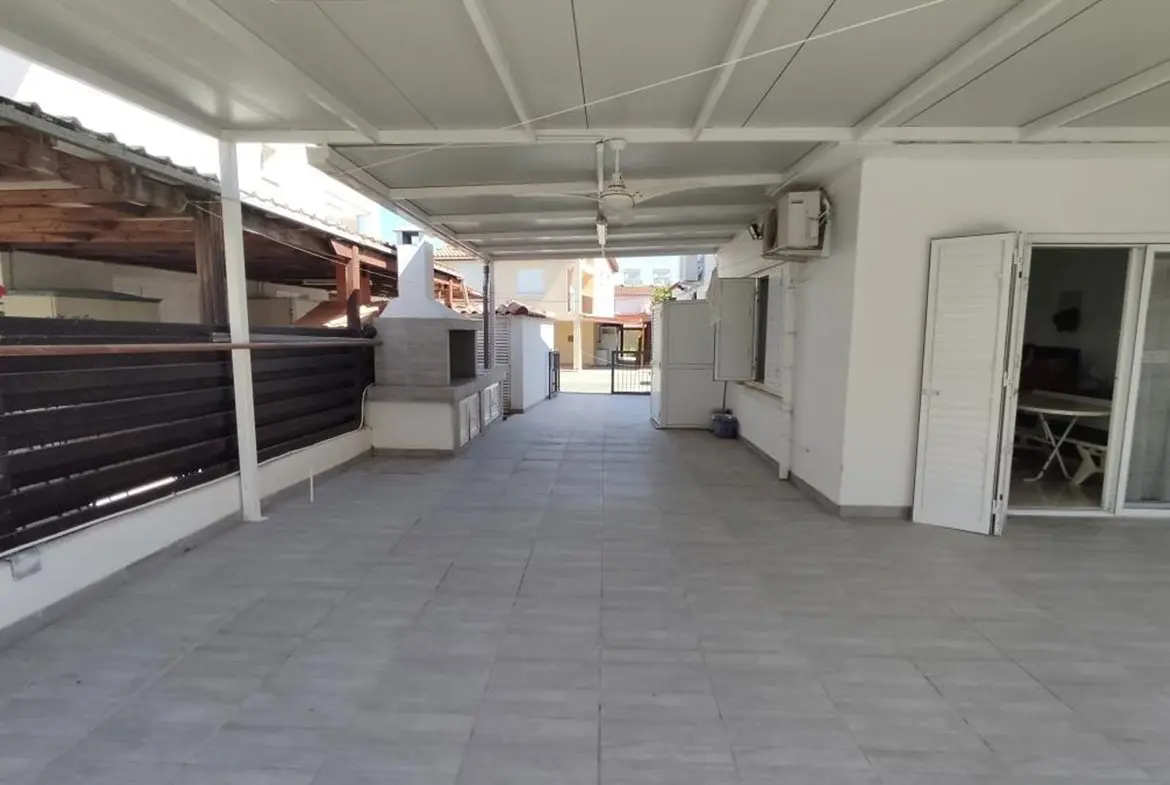 2 bed beach house for sale in Pervolia (11) 2 bed beach house for sale in Pervolia of Larnaca town