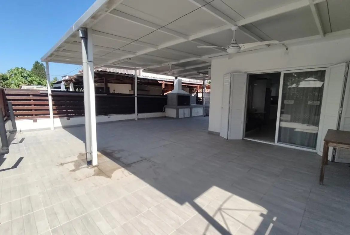 2 bed beach house for sale in Pervolia (8) 2 bed beach house for sale in Pervolia of Larnaca town