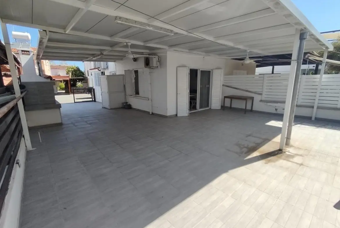 2 bed beach house for sale in Pervolia (9) 2 bed beach house for sale in Pervolia of Larnaca town