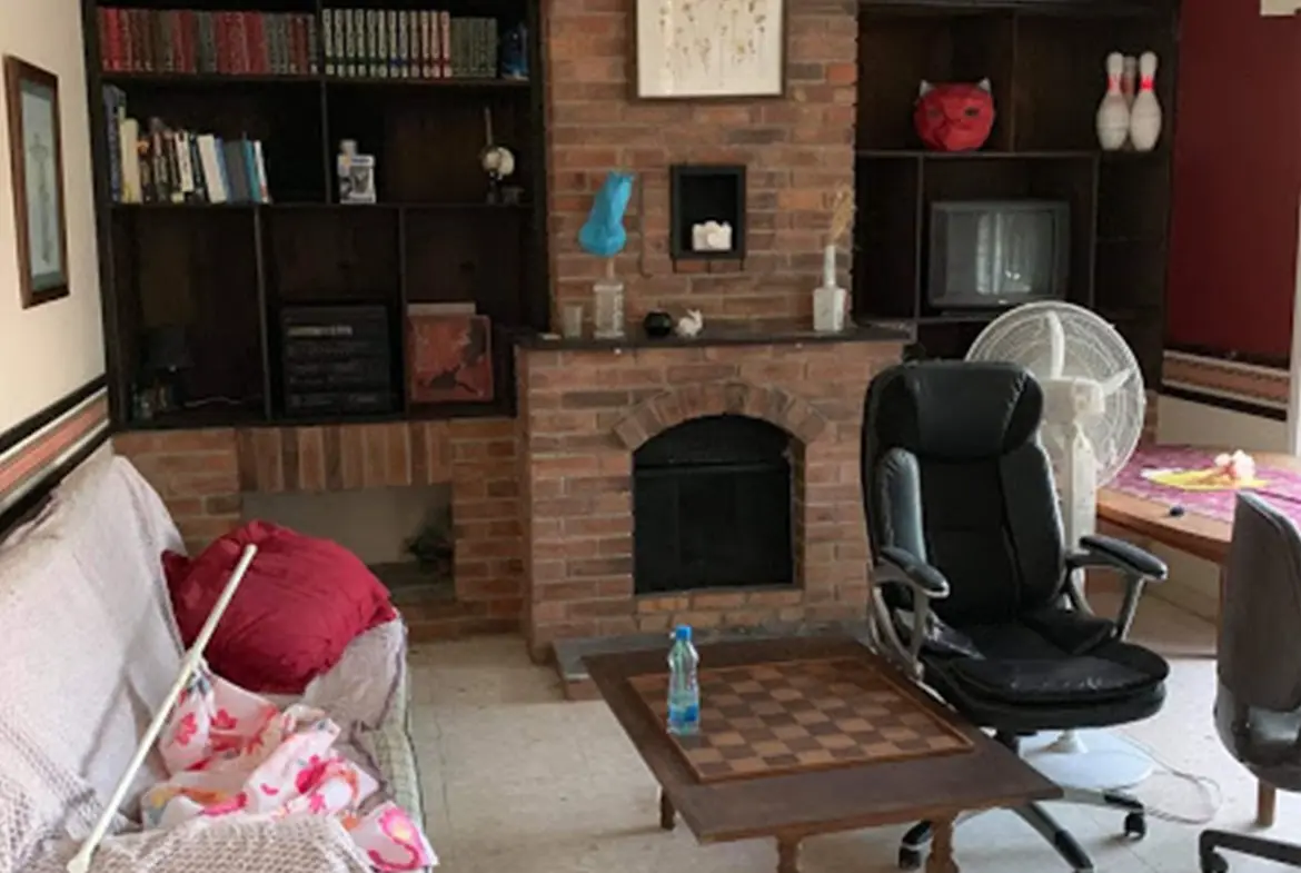 3 bed Bungalow for sale in a huge land in Monagroulli (4) 3 bed Bungalow for sale in a huge land in Monagroulli