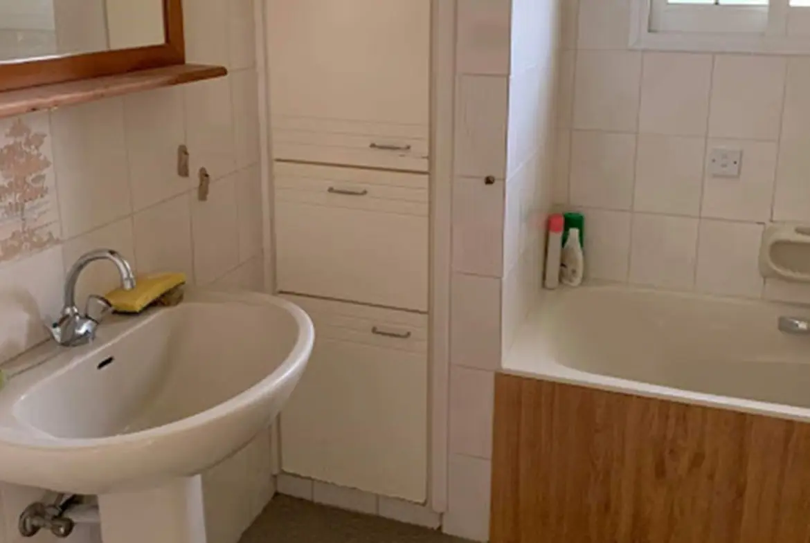 3 bed Bungalow for sale in a huge land in Monagroulli (6)