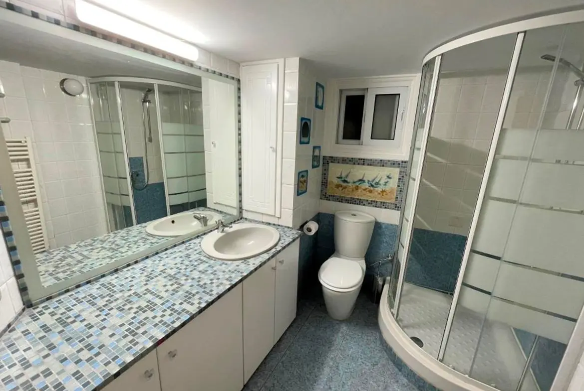 3 bed house for sale in Larnaca Town centre (7) 3 bed house for sale in Larnaca Town centre