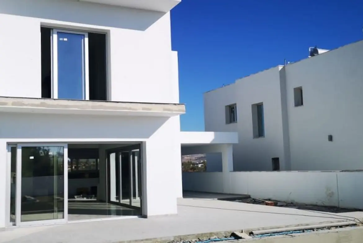 3 bed villa for sale in Livadia (2) 3 bed villa for sale in Livadia