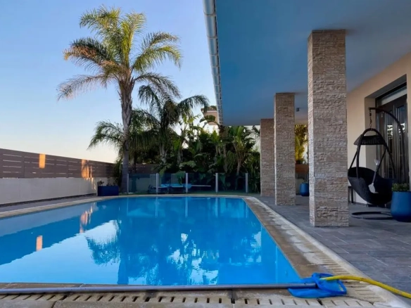 3 bedroom villa for sale in Kiti with private pool