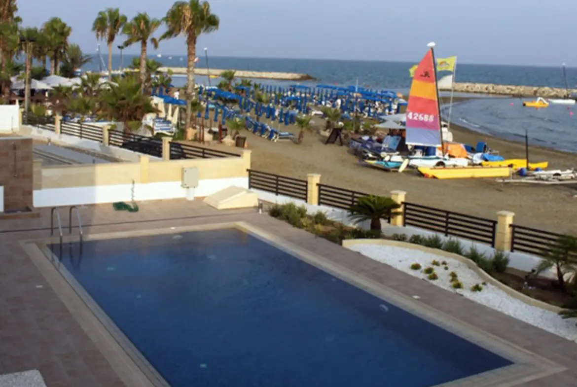 4 Bed house is for sale in front of sea with pool in Pyla (3) 4 Bed house is for sale in front of sea with pool in Pyla