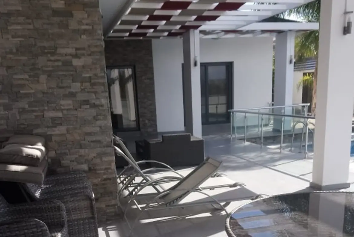 4 bed Villa for sale in Pyla (6) 4 bed Villa for sale in Pyla