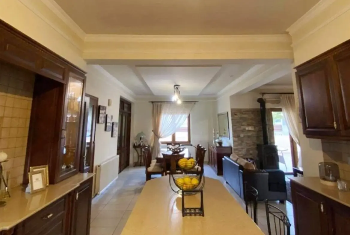 4 bedroom villa for sale in Aradippou area (22) 4 bedroom villa for sale in Aradippou area