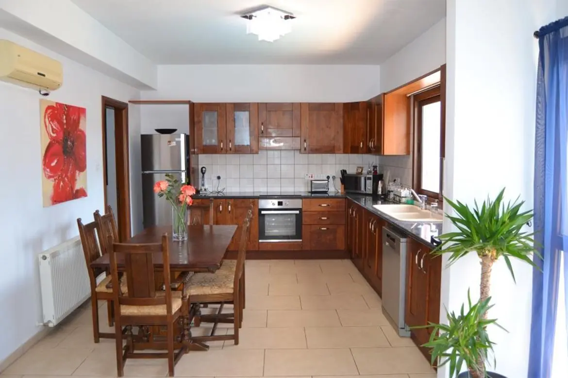 4 bedrooms villa for sale in Kiti (10) 4 bedrooms villa for sale in Kiti