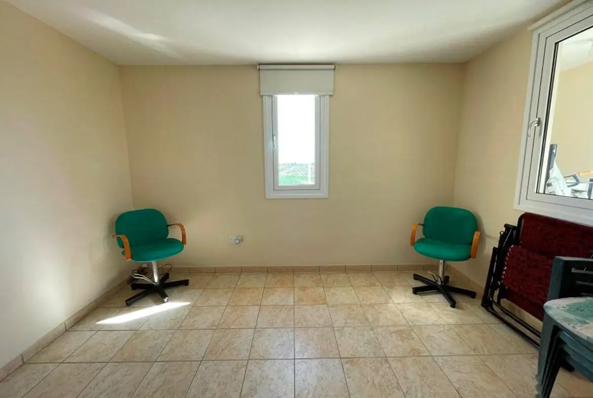 Agricultural bungalow full of trees in Kellia for sale (4)