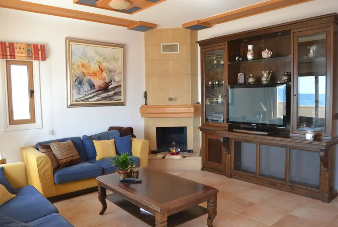 Beach house for sale in Pervolia (8)