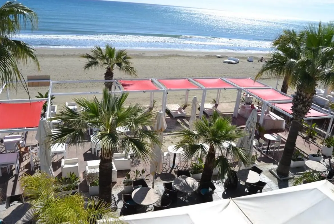 Big restaurant business for sale in Mackenzie with SEA VIEW (12) Big restaurant business for sale in Mackenzie with SEA VIEW