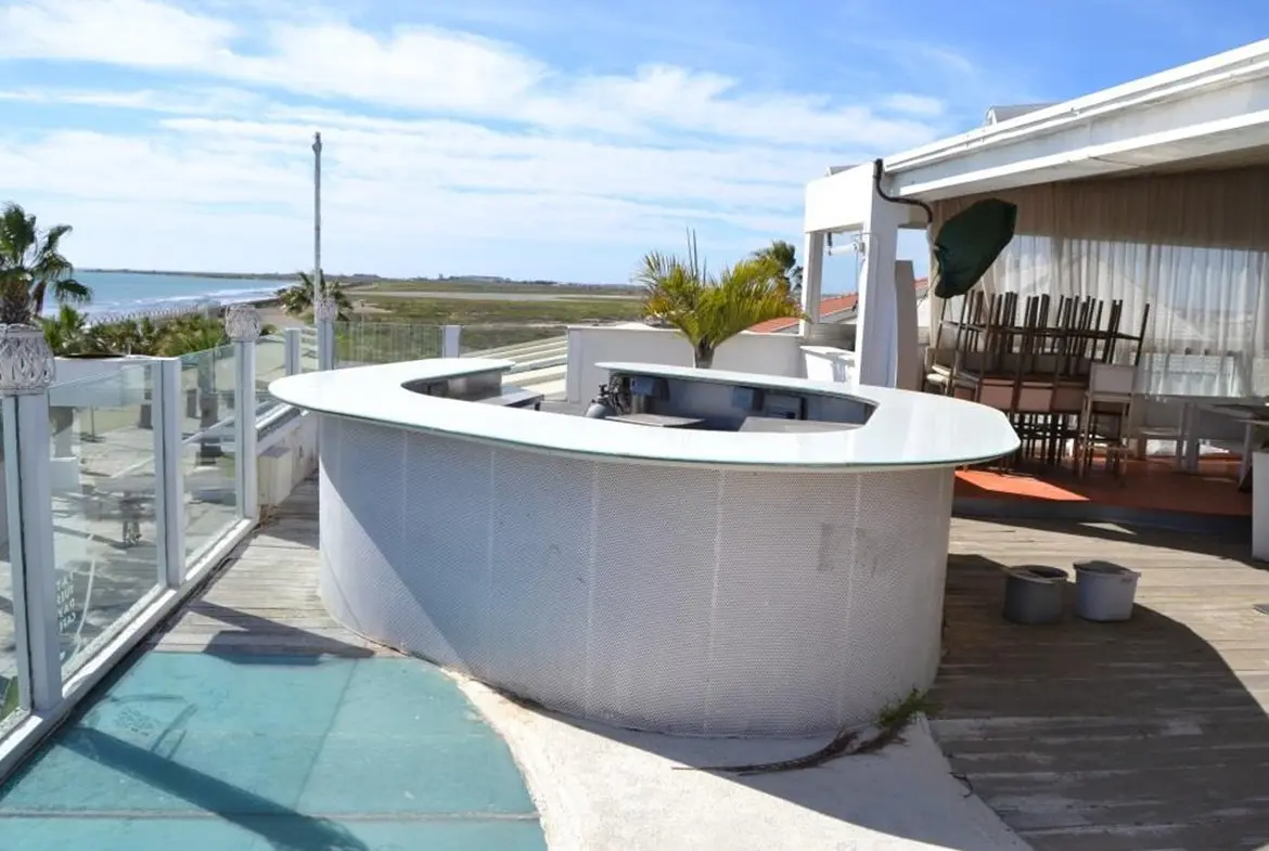 Big restaurant business for sale in Mackenzie with SEA VIEW (6) Big restaurant business for sale in Mackenzie with SEA VIEW