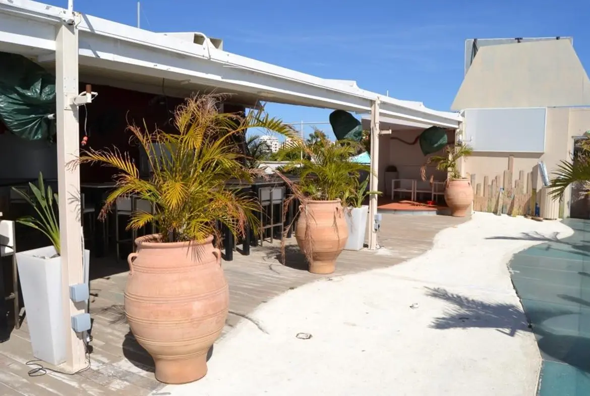 Big restaurant business for sale in Mackenzie with SEA VIEW (7) Big restaurant business for sale in Mackenzie with SEA VIEW