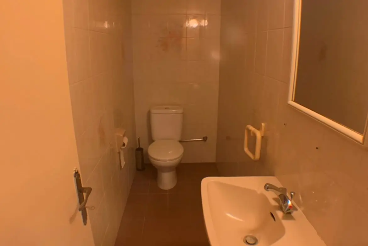 Commerial building for sale in Larnaca centre (11) Commerial building for sale in Larnaca centre