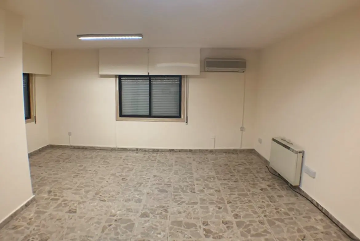 Commerial building for sale in Larnaca centre (15) Commerial building for sale in Larnaca centre