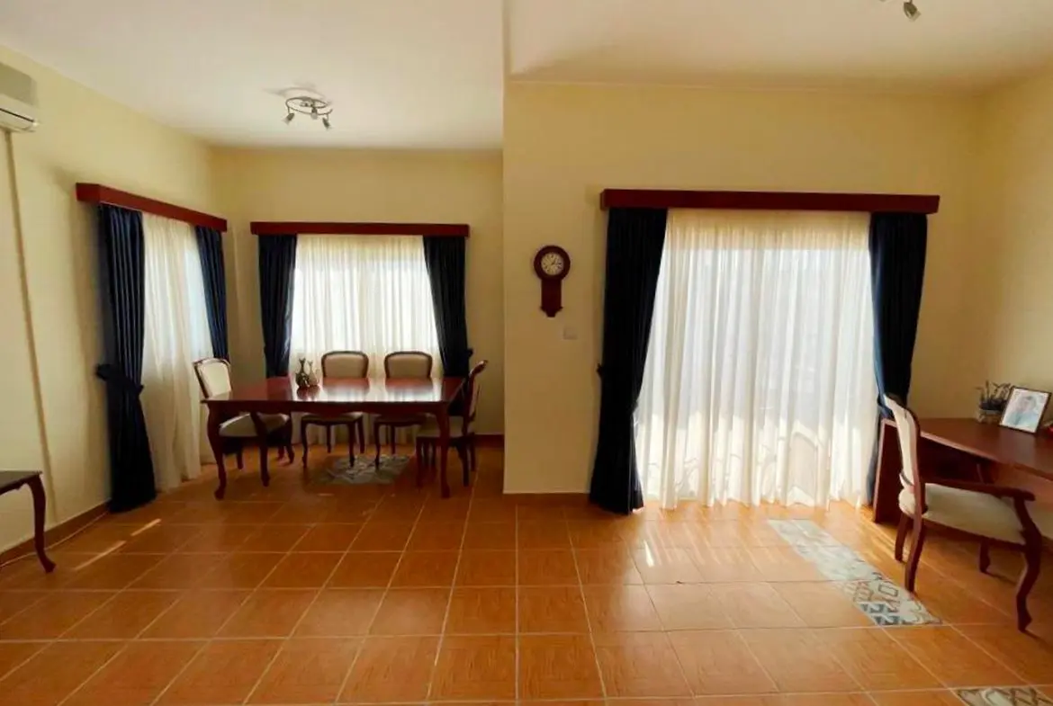 Corner building for sale in the heart of Larnaca (15) Corner building for sale in the heart of Larnaca