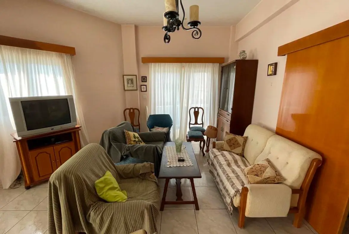 Corner building for sale in the heart of Larnaca (2) Corner building for sale in the heart of Larnaca