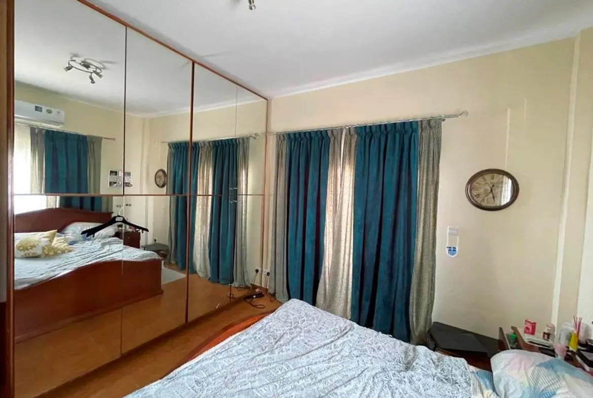 Corner building for sale in the heart of Larnaca (22)