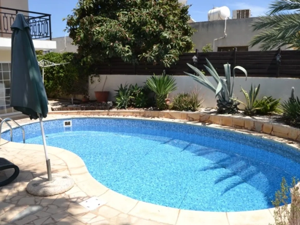 Detached house for sale in Kiti