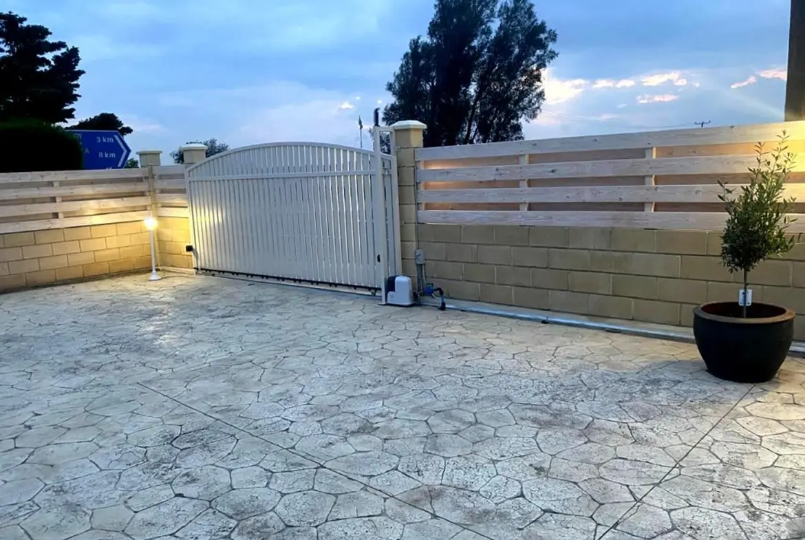 Elegant three bedroom bungalow (19)